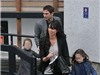 "Dì ghẻ" Christine Bleakley cưng nựng con Lampard